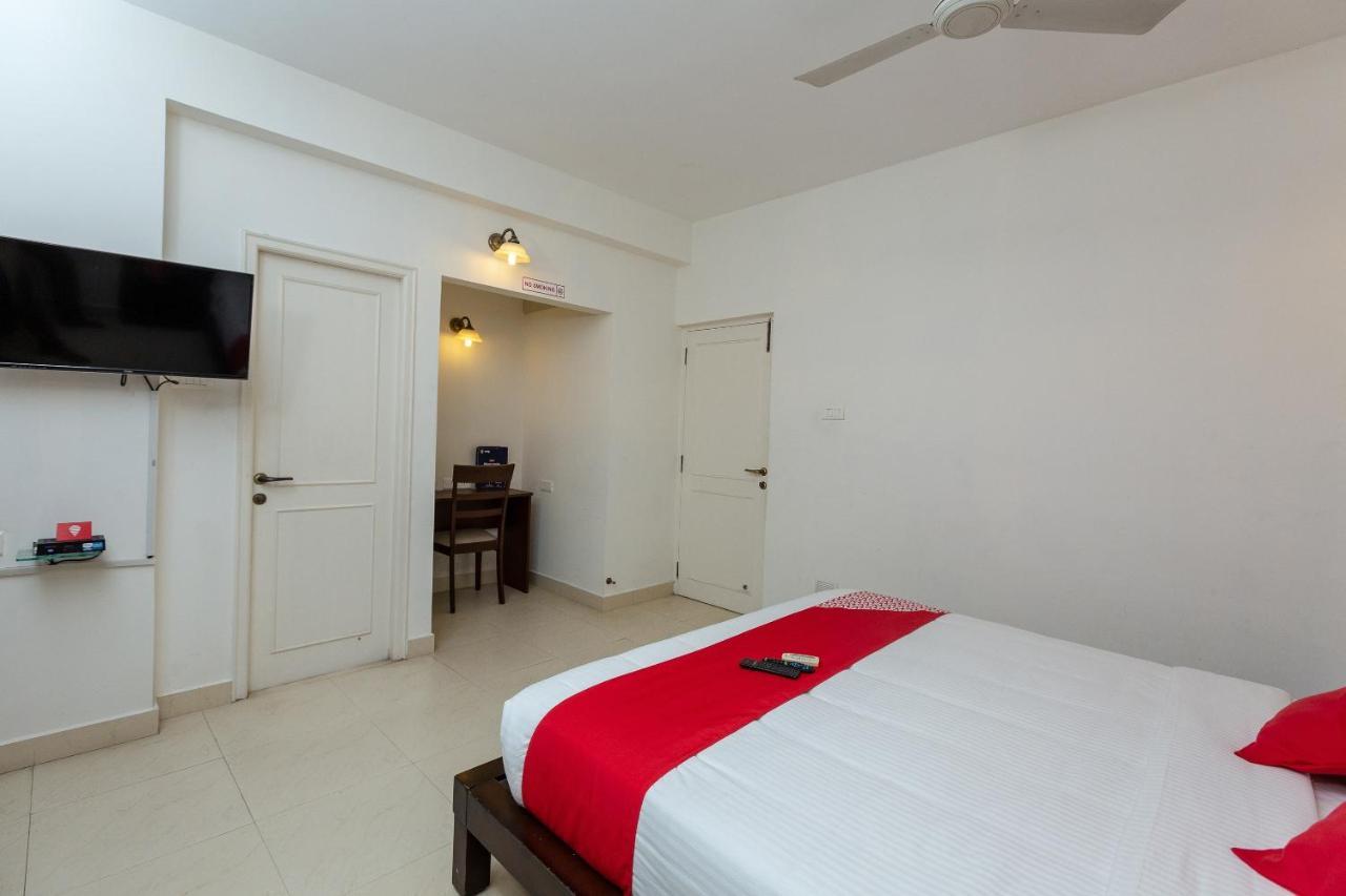 Oyo 23202 Cute Orange Service Apartments 钦奈 外观 照片